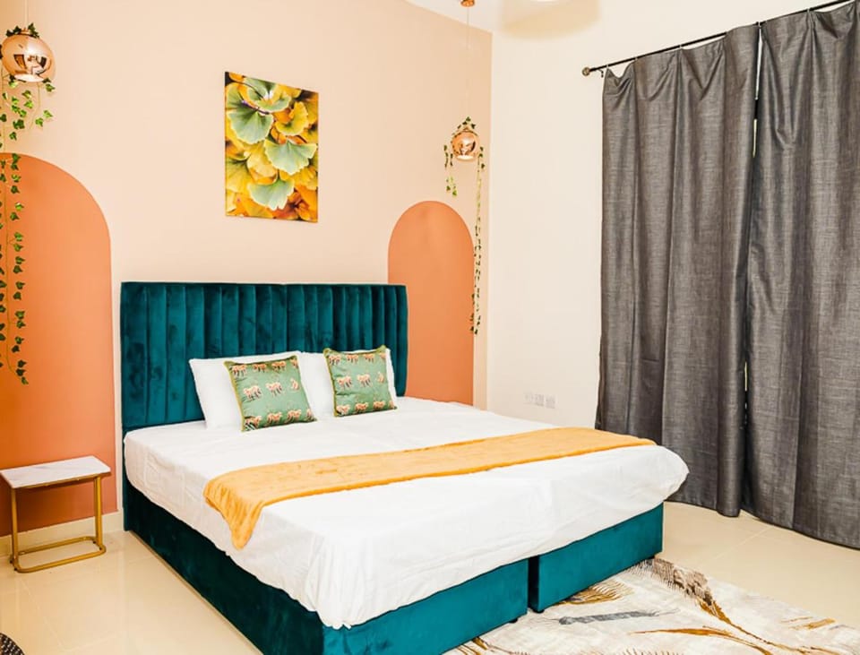 Elegant home with lively vicinity in Dubai's heart Apartment in Dubai