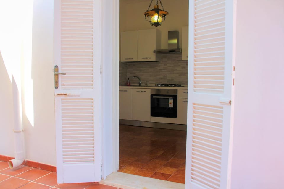 Kitchen or kitchenette, kitchen