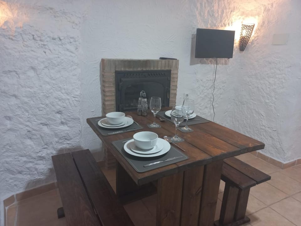 TV and multimedia, Dining area