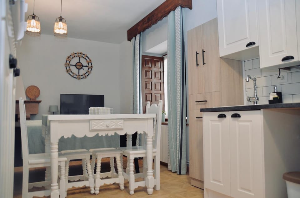 Apartamento Hiedra Apartment in Santillana del Mar