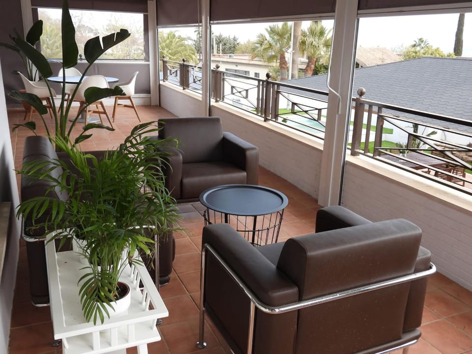 View (from property/room), Balcony/Terrace