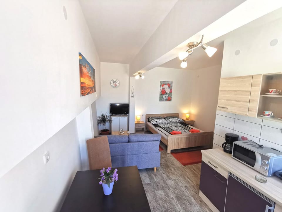 Studio Apartment Mini Dora Apartment in Šibenik-Knin County, Croatia