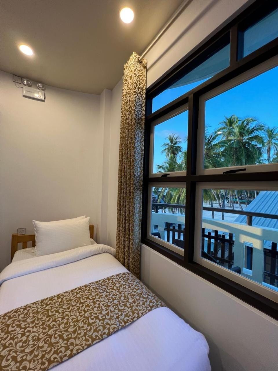Sunview Residence Bed and Breakfast in Maldives
