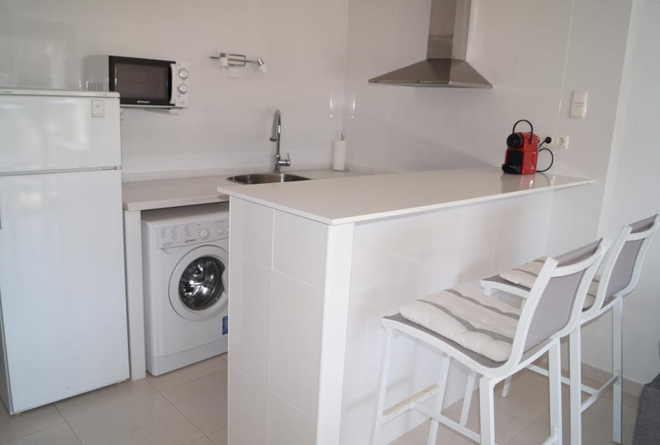 minibar, washing machine, kitchen