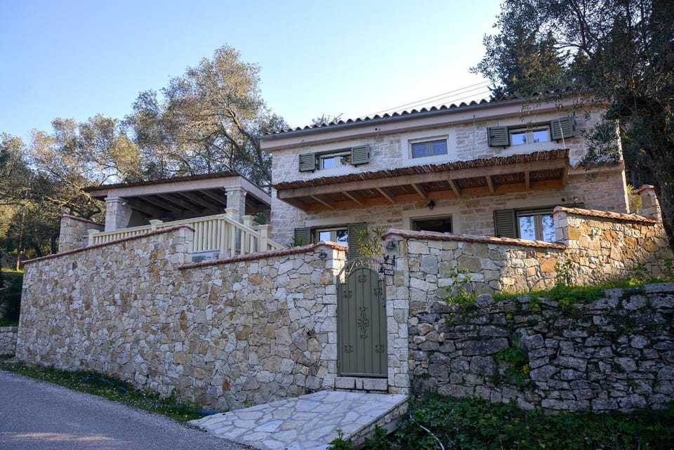 Family's nest Villa in Peloponnese, Western Greece and the Ionian