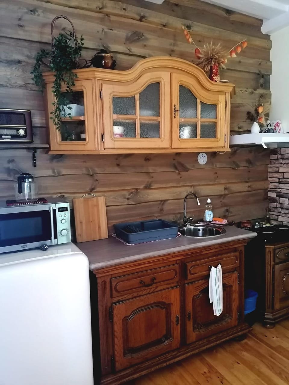 Kitchen or kitchenette, stove