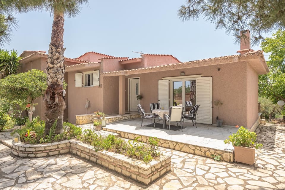Castle's Nest 1 Apartment in Peloponnese, Western Greece and the Ionian