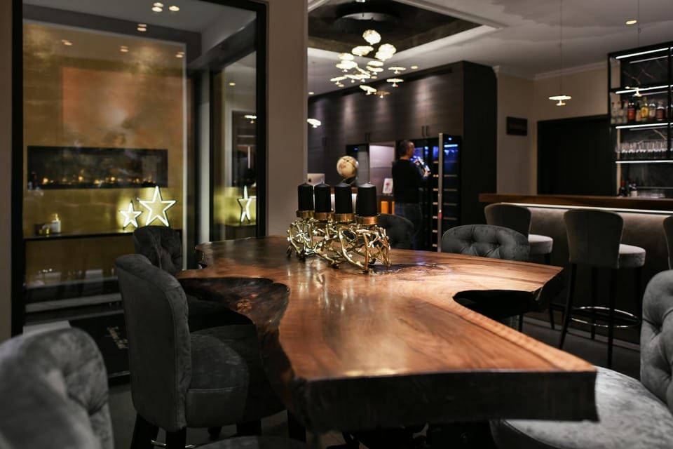 Restaurant/places to eat, Lobby or reception, Lounge or bar