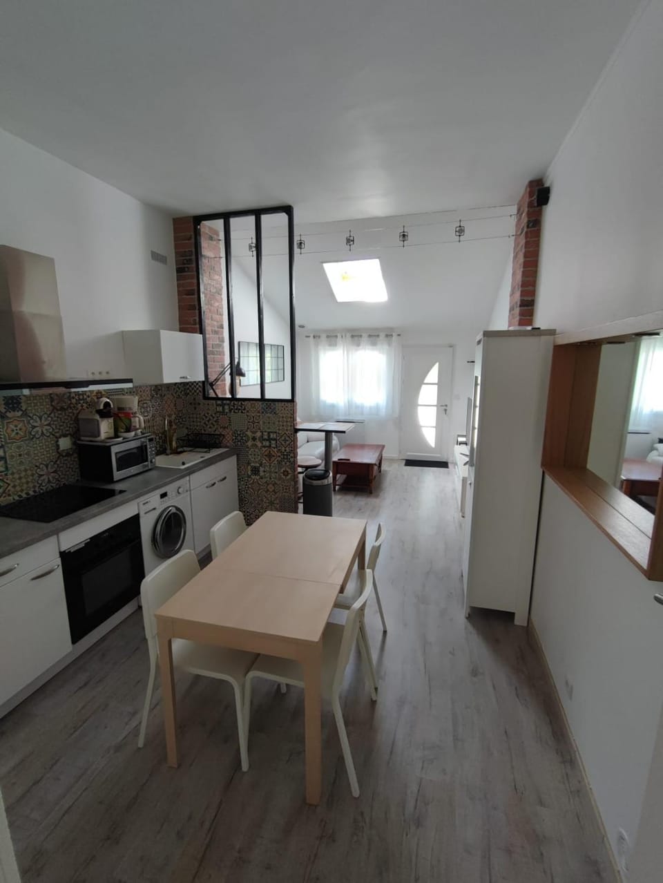 Appartement T2 48 m2 indépendant parking public gratuit à proximité Apartment in Béziers