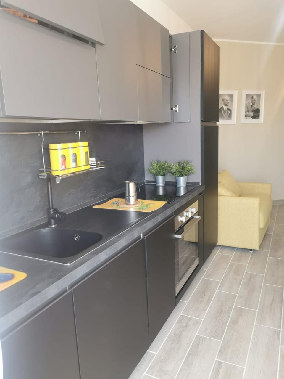 Kitchen or kitchenette, kitchen, kitchen