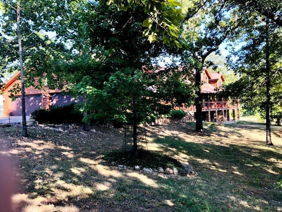 Rainbow Ridge Retreat House in Arkansas