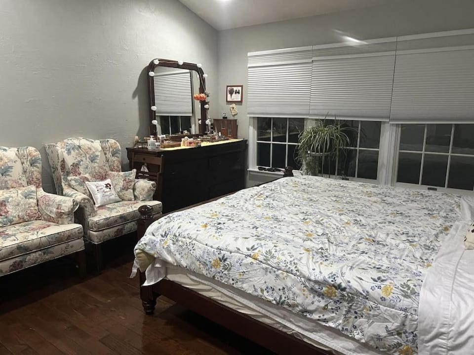 Bed, Bedroom