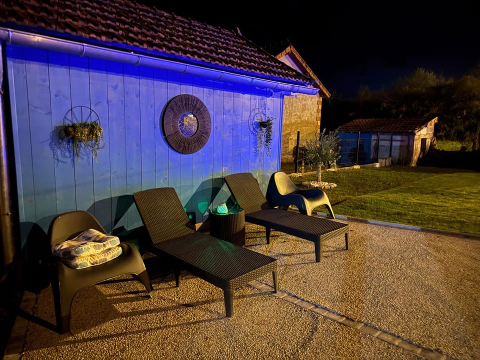 Garden view, sunbed