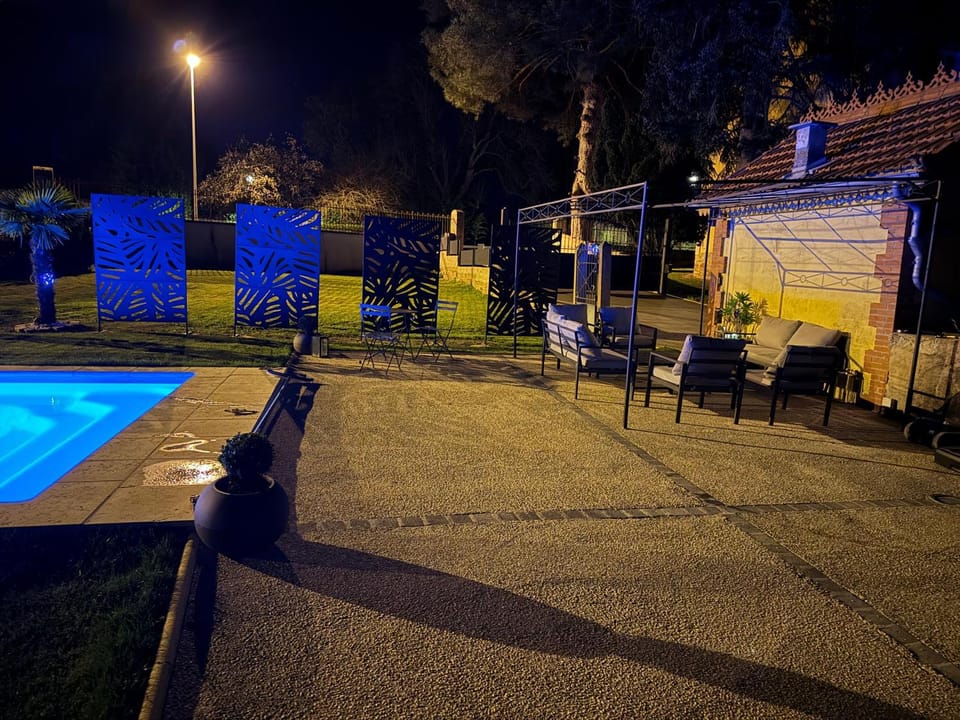 Swimming pool