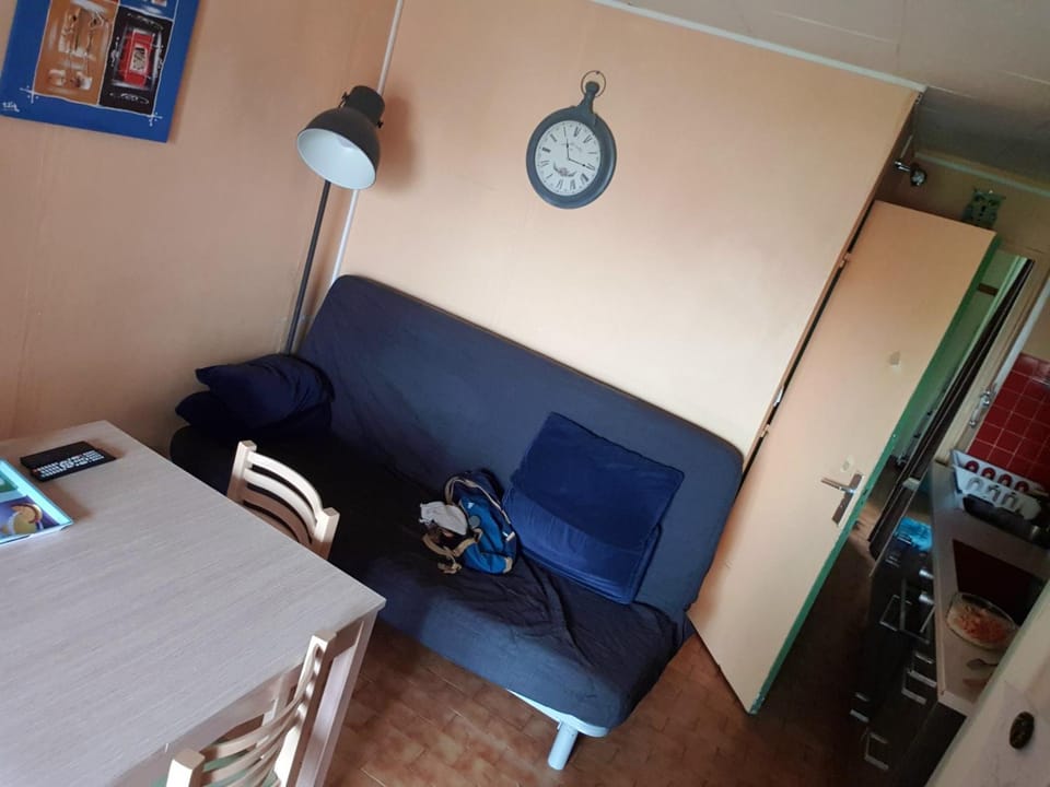 TV and multimedia, Living room, Dining area