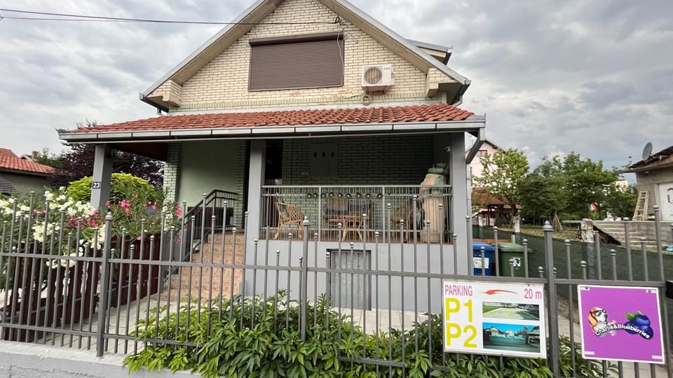 Property building, Street view