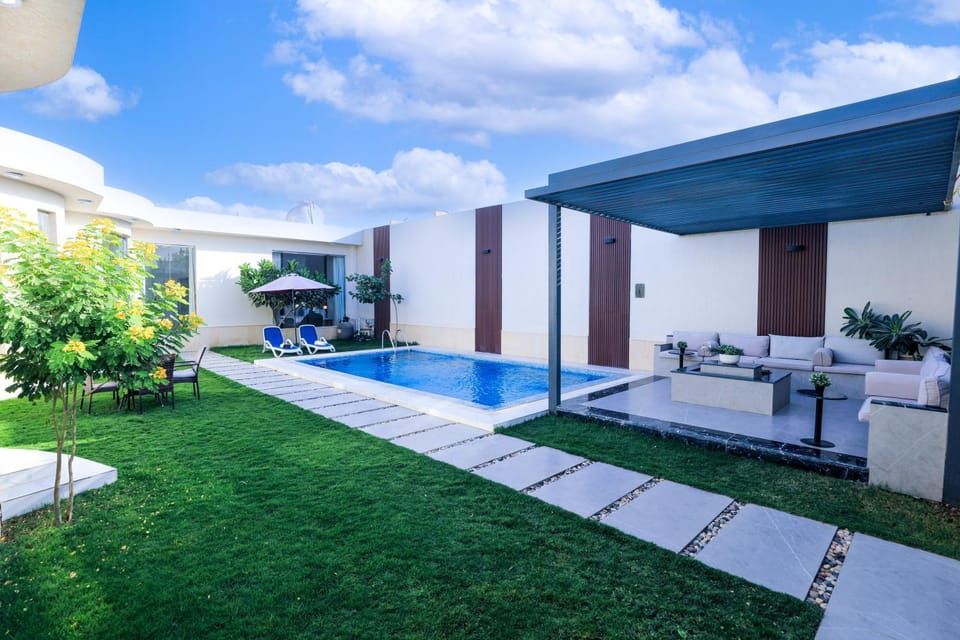 Garden view, Swimming pool