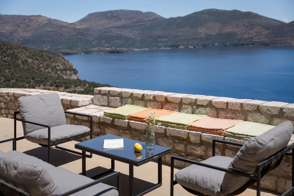 Patio, Day, Natural landscape, View (from property/room), Balcony/Terrace, Seating area, Mountain view, Sea view