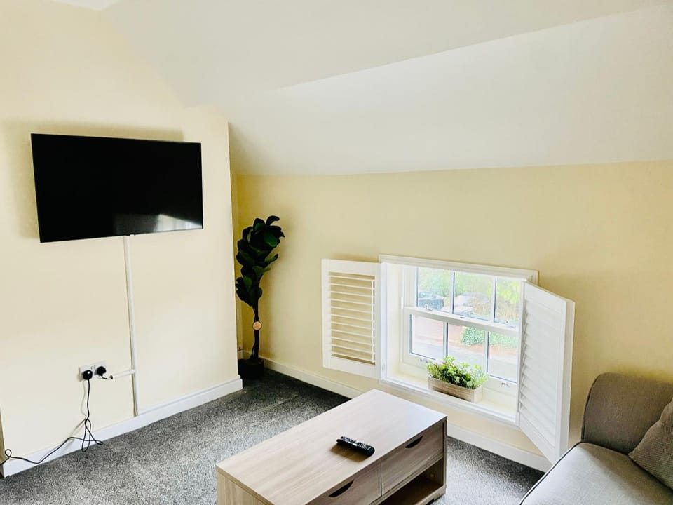 Hodge Bower Holidays - Ironbridge, Squires Apartment in Telford