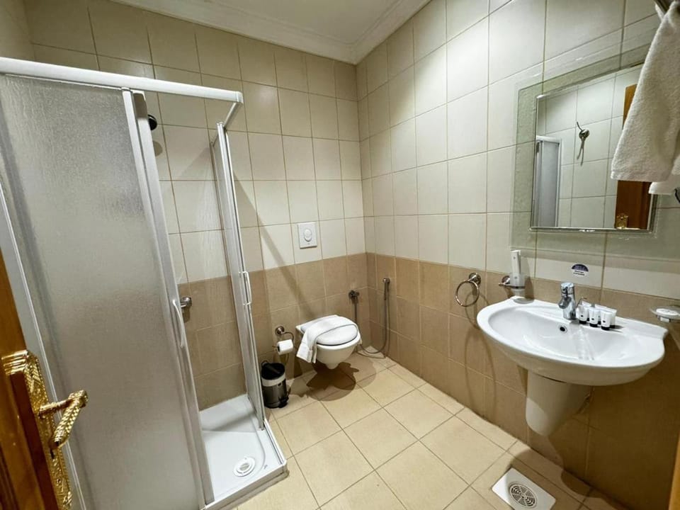 Toilet, Bathroom