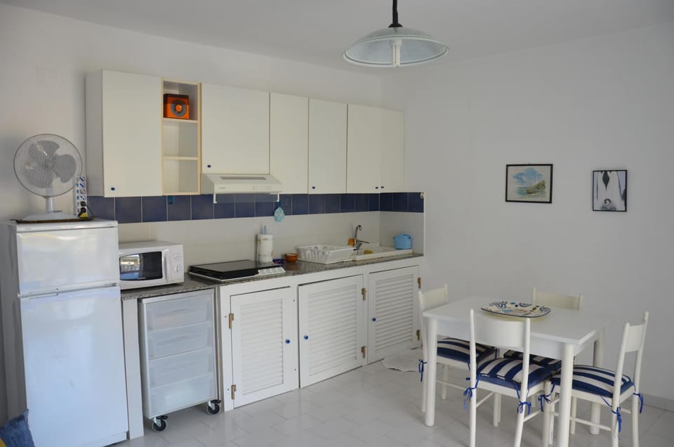 Ponza Holiday Homes - Cala Feola House in Le Forna
