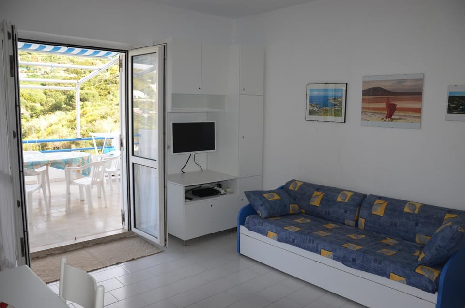 Ponza Holiday Homes - Cala Feola House in Le Forna