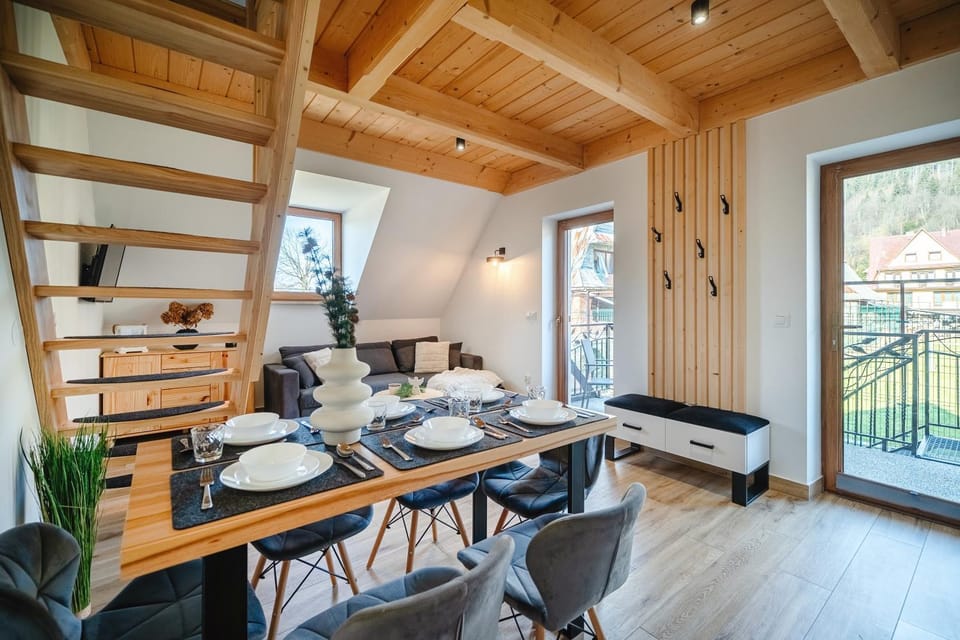 Balcony/Terrace, Living room, Seating area, Dining area