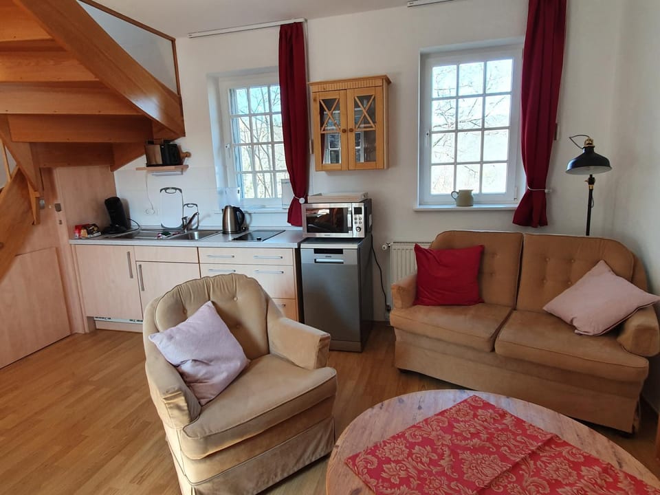 Kitchen or kitchenette, Living room, Dining area