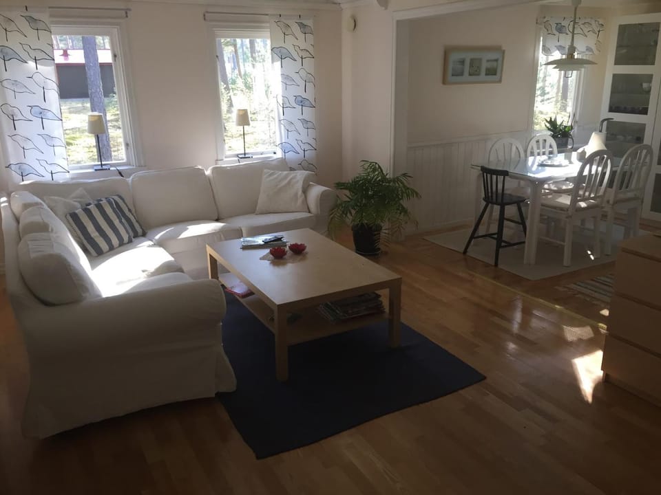 Havsnära paradis för det större sällskapet House in Skåne County