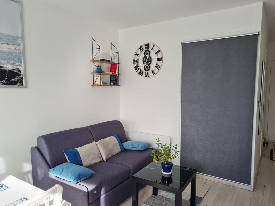 Les Pieds Dans l'Eau Apartment in Bernières-sur-Mer
