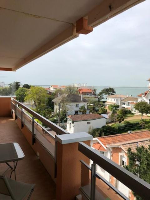 APPT T2 AVEC VUE EXCEPTIONNELLE SUR LE BASSIN D'ARCACHON Apartment in Arcachon