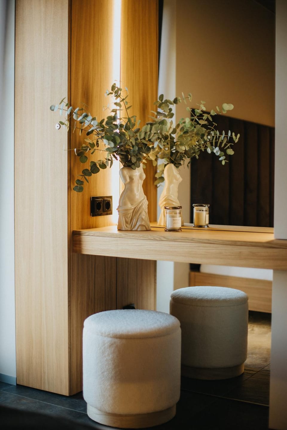 Decorative detail, Seating area, Bedroom
