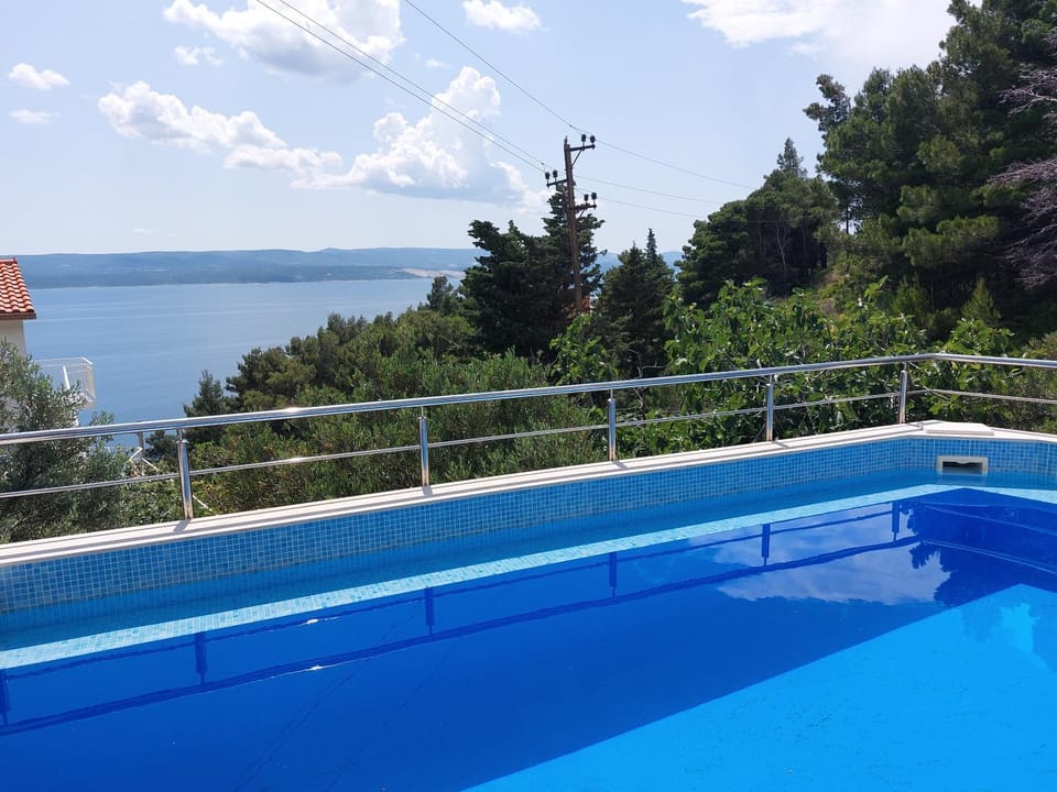 Apartman Traper with sea view and private pool Apartment in Split-Dalmatia County