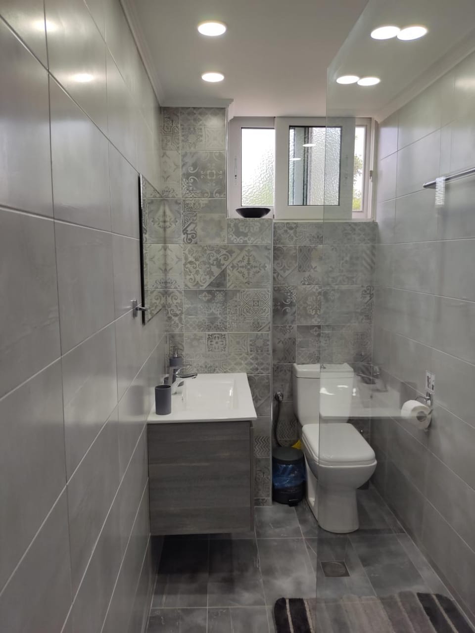 Shower, Toilet, Bathroom, bidet