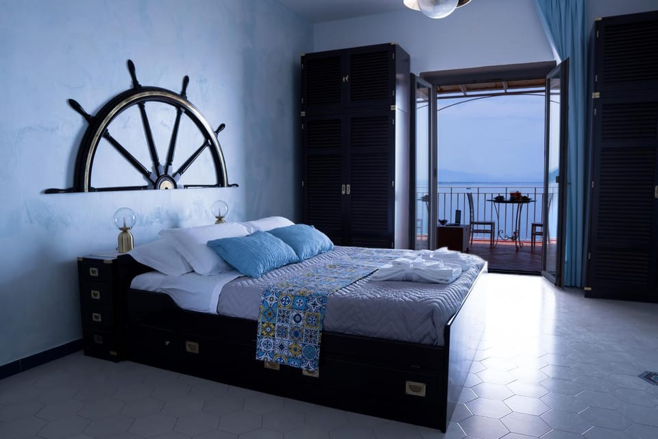 Villa Paradise (Amalfi Coast - Luxury Home - Beach) Bed and Breakfast in Campania