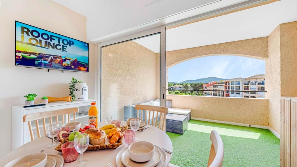 Living room, Seating area, Pool view, Swimming pool