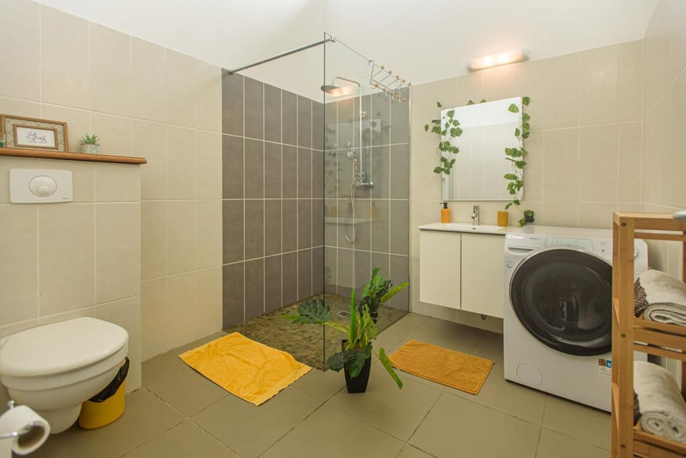 Toilet, Bathroom