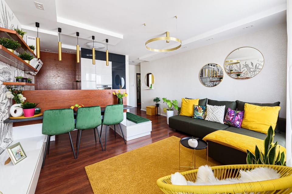 Living room, Dining area