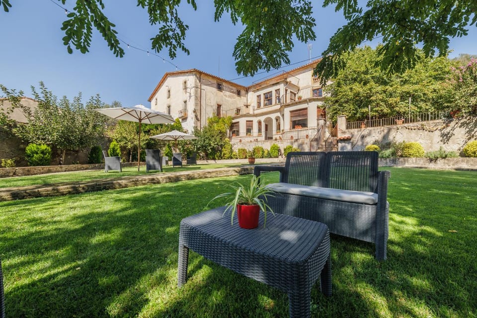 Facade/entrance, Garden, Garden view