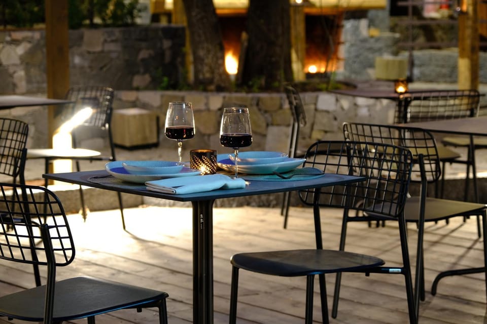 Lounge or bar, Drinks