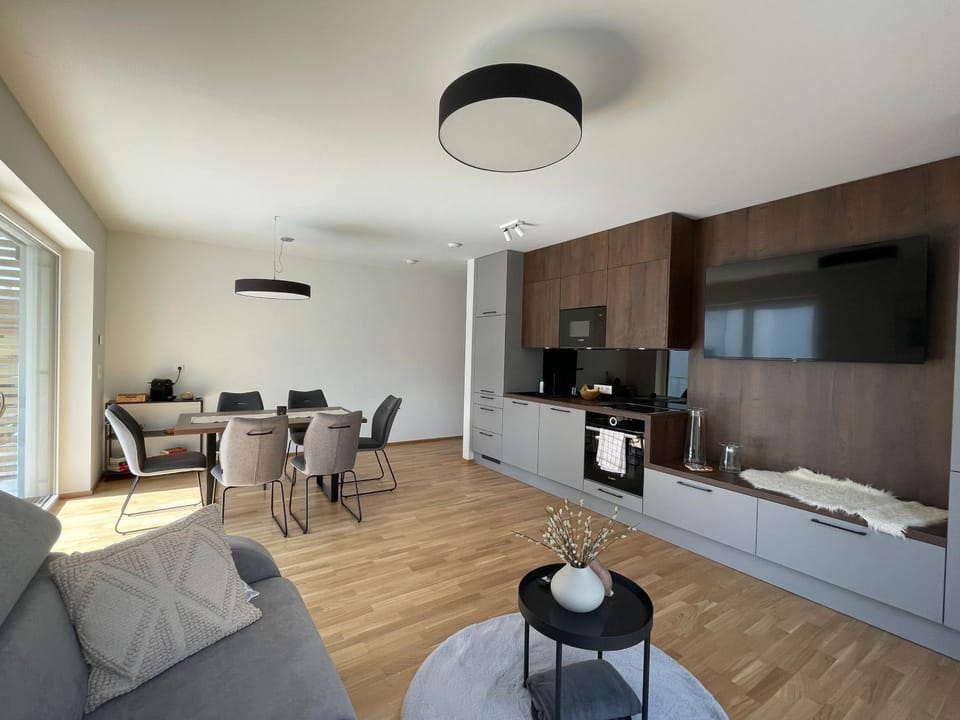 Kitchen or kitchenette, Living room, Seating area