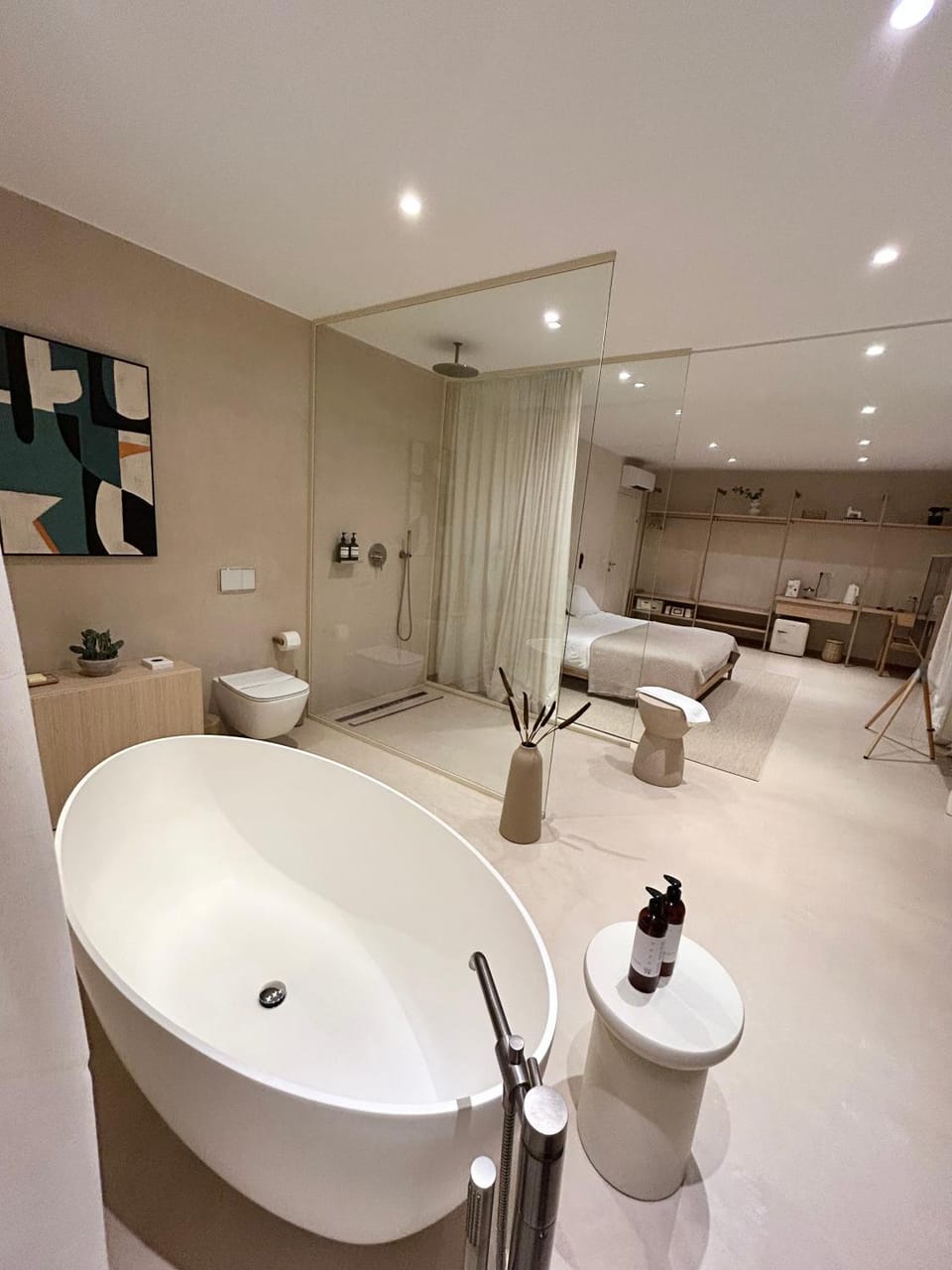 Bed, Bathroom, Photo of the whole room, Bath