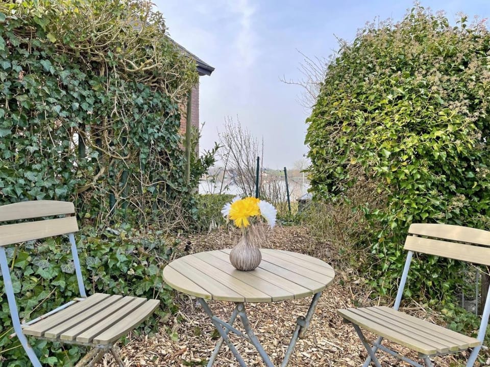 Day, Garden, Seating area