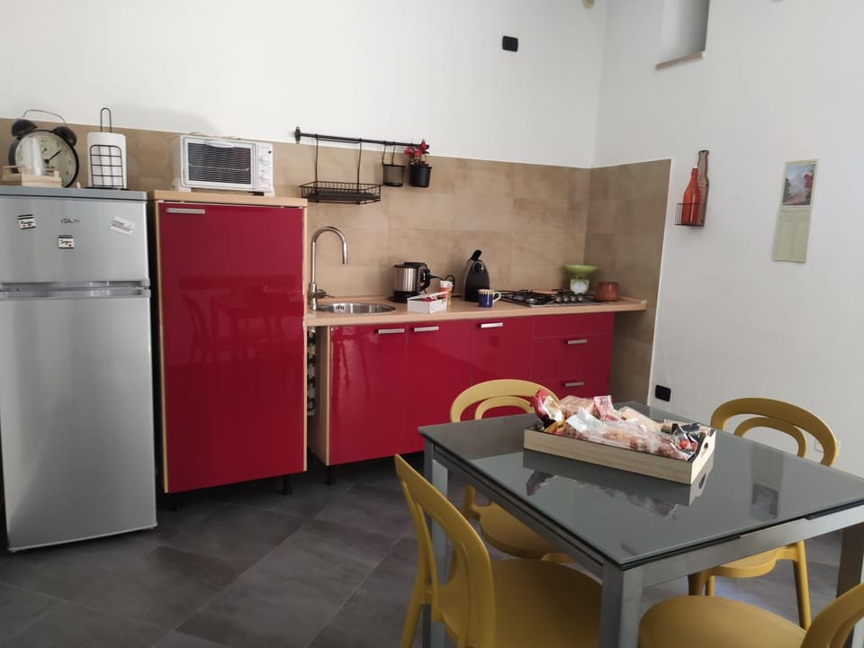 Kitchen or kitchenette, Communal kitchen, kitchen, kitchen