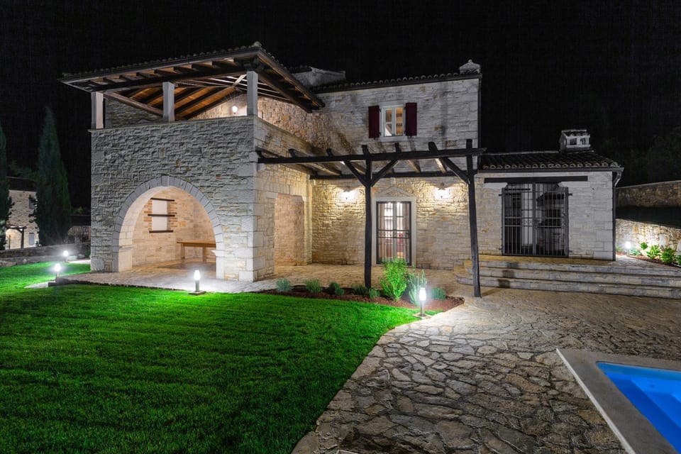 Property building, Facade/entrance, Garden, View (from property/room), View (from property/room), Garden view, Swimming pool