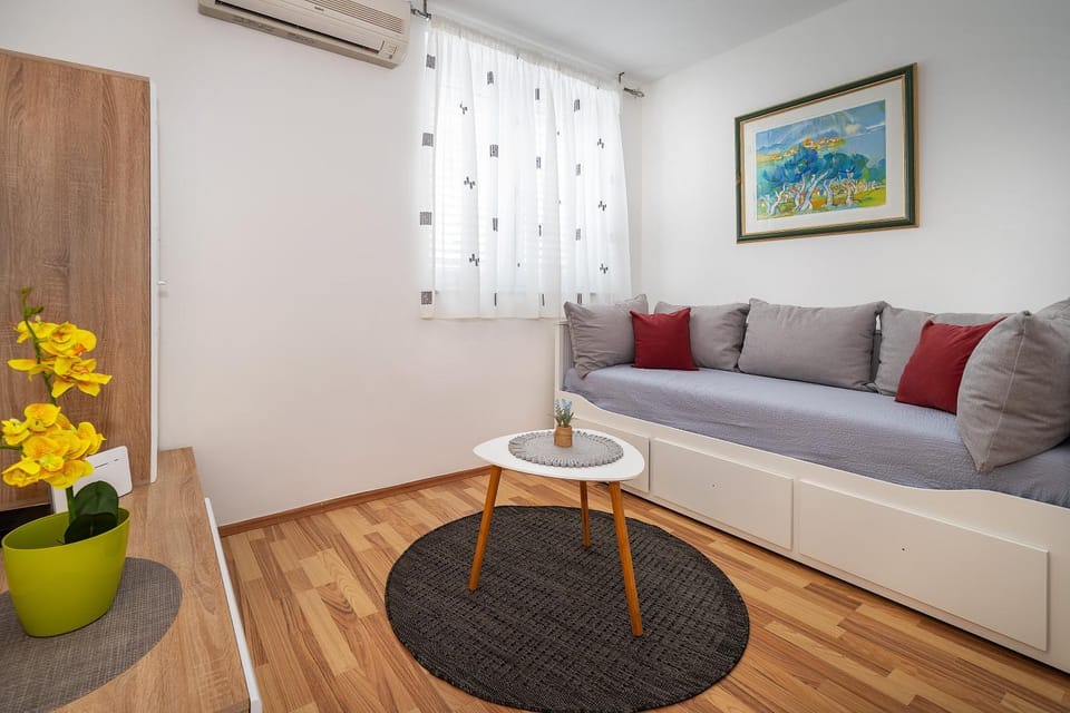 Apartment Damir with Balcony in Quiet Area Apartment in Lika-Senj County