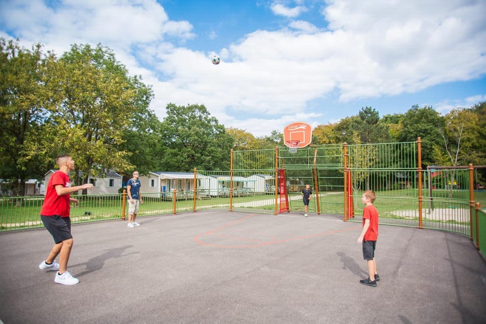 People, Activities, On site, Sports, children, older children, Family
