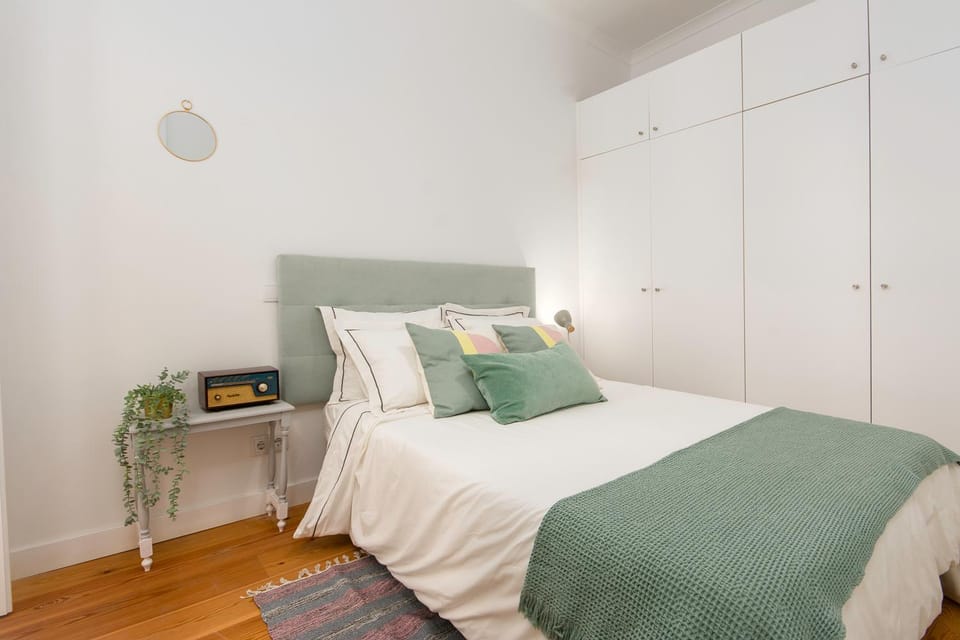 Bed, Photo of the whole room