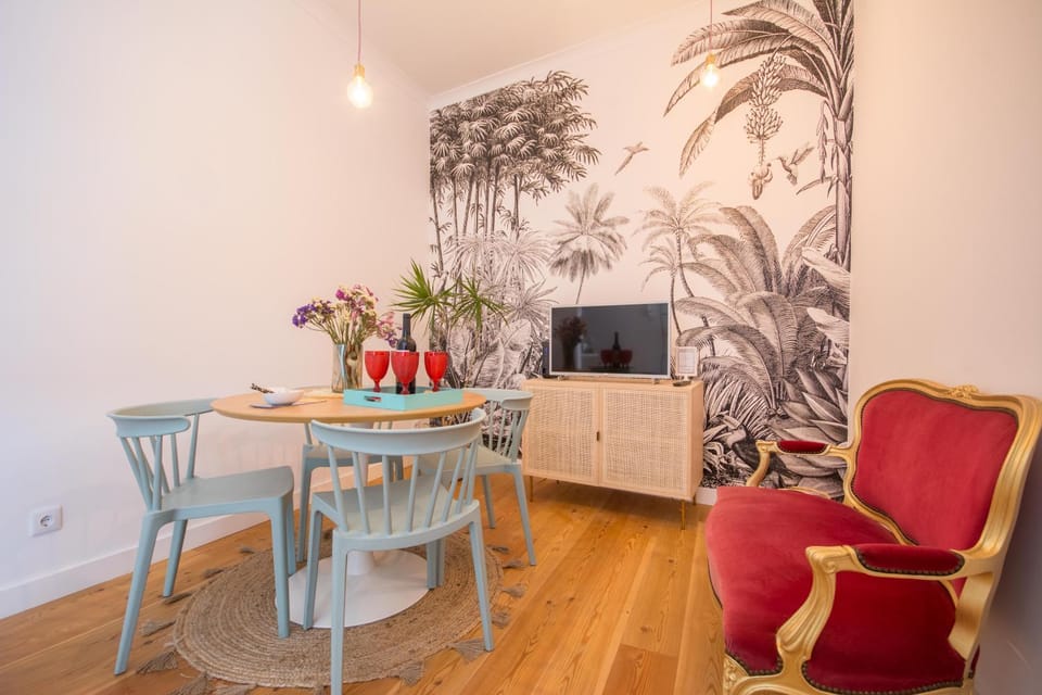 Communal lounge/ TV room, Living room, Dining area