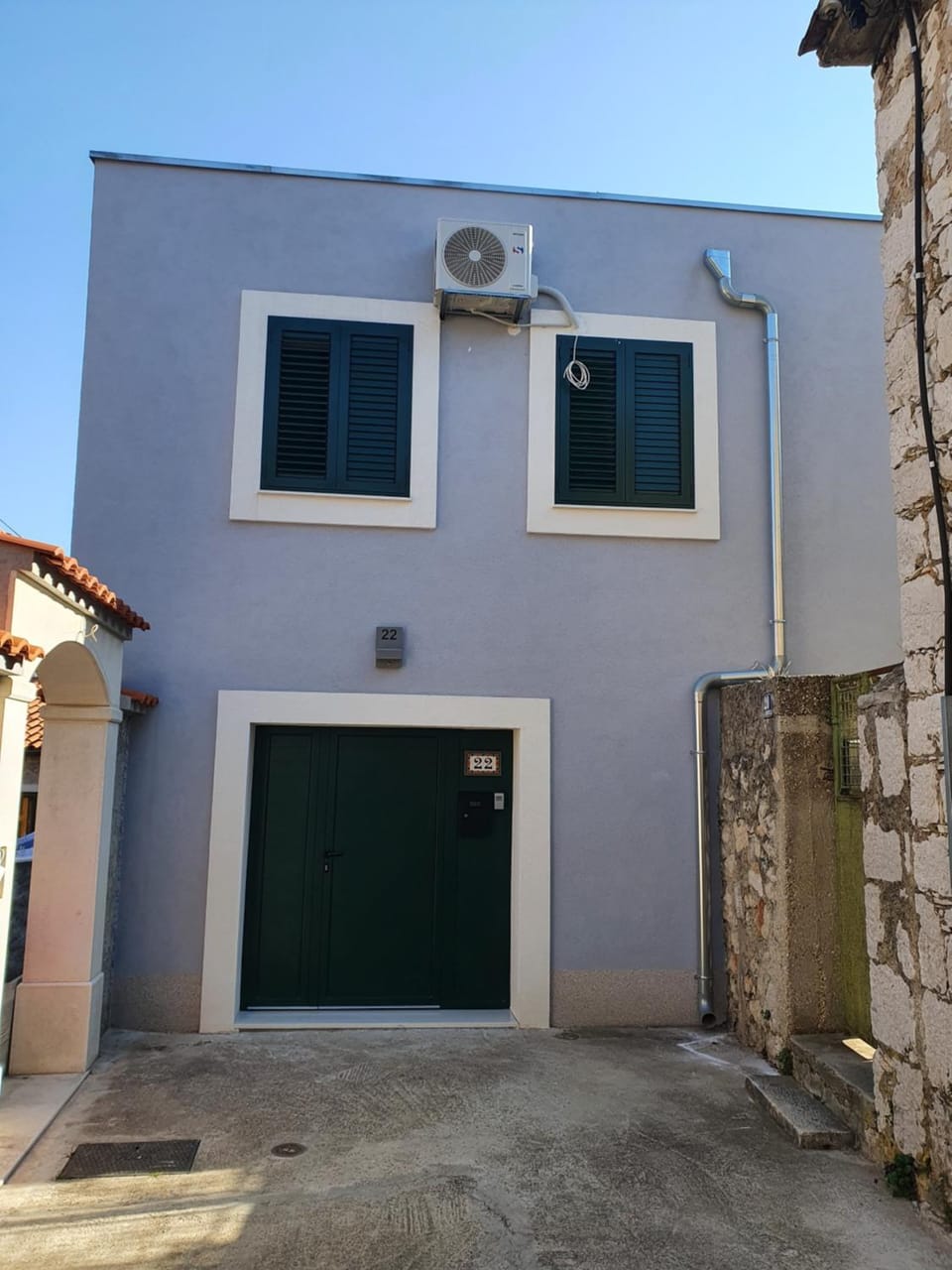 Property building, Facade/entrance